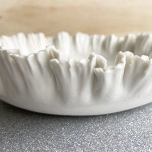 Olivia Pellerin – Joli plat dentelé